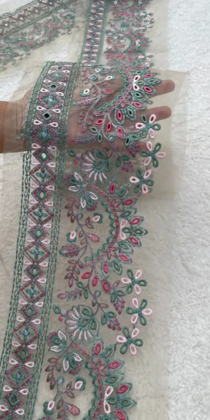 1 Yard Ethnic Border