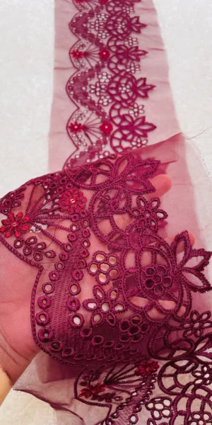 1 Yard Border