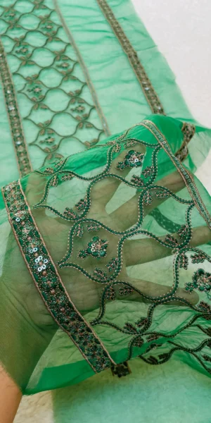1 yard Green Border
