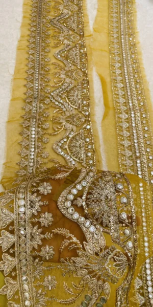 Yellow Fancy set ( 1 yard big border,2 thin border)