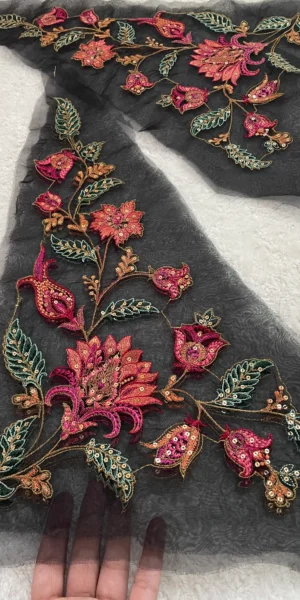 Black Multiembriodery Pair of Corners